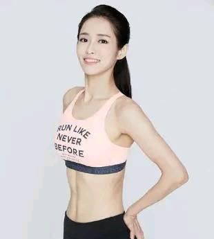 漂亮■时尚穿搭: 简易的打底袜搭配, 漂亮又显苗条, 搭出清秀的女王风采