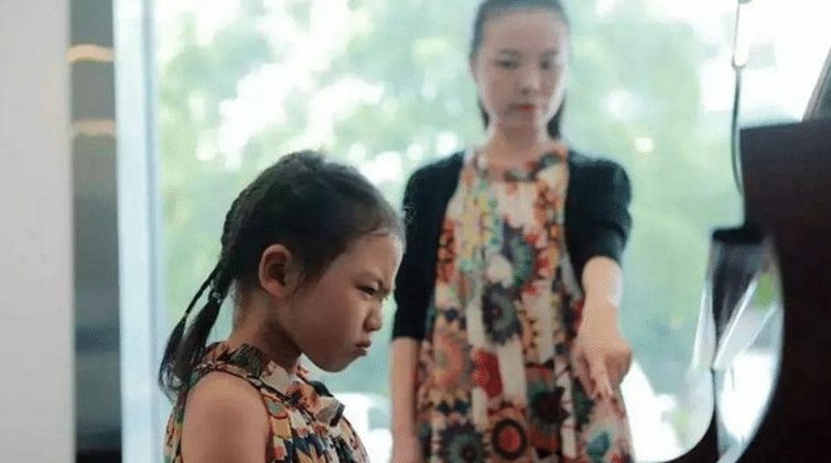  身价■孩子经常把这3句话挂嘴上,不仅“自降身价”,长大也没有大成就