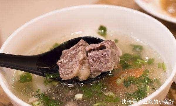 「软嫩」老祖宗留下来的炖肉秘籍不管炖牛肉还是羊肉,加点它软嫩不腥膻