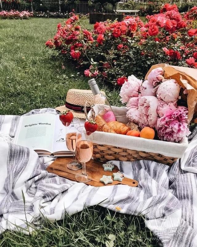 今天有个时髦野餐的机会，保证美翻你的朋友圈~