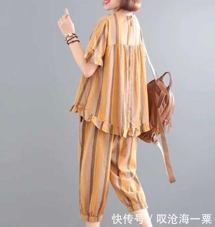 『散步』三伏天穿“散步装”,才叫有气质!不俗不媚,出门聚会美成焦点