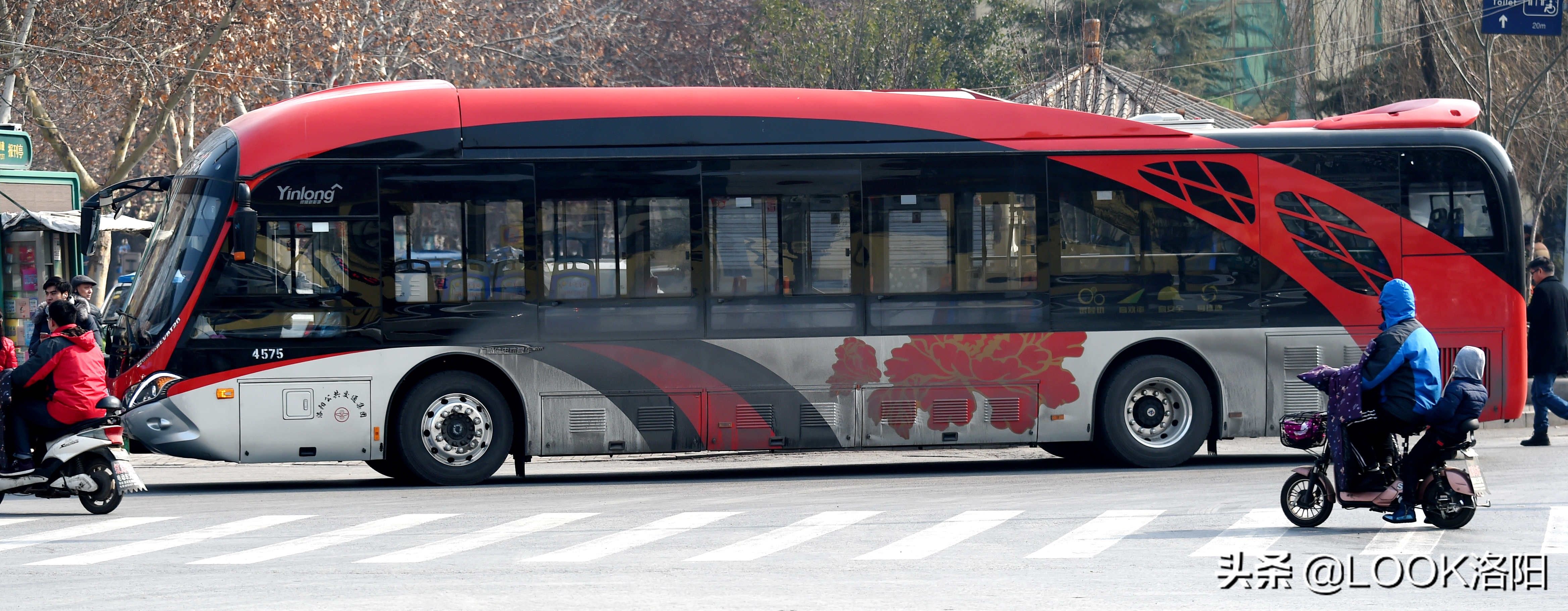 董明珠造的公交车在洛阳跑的越来越多 洛阳公交车开启纯电动模式