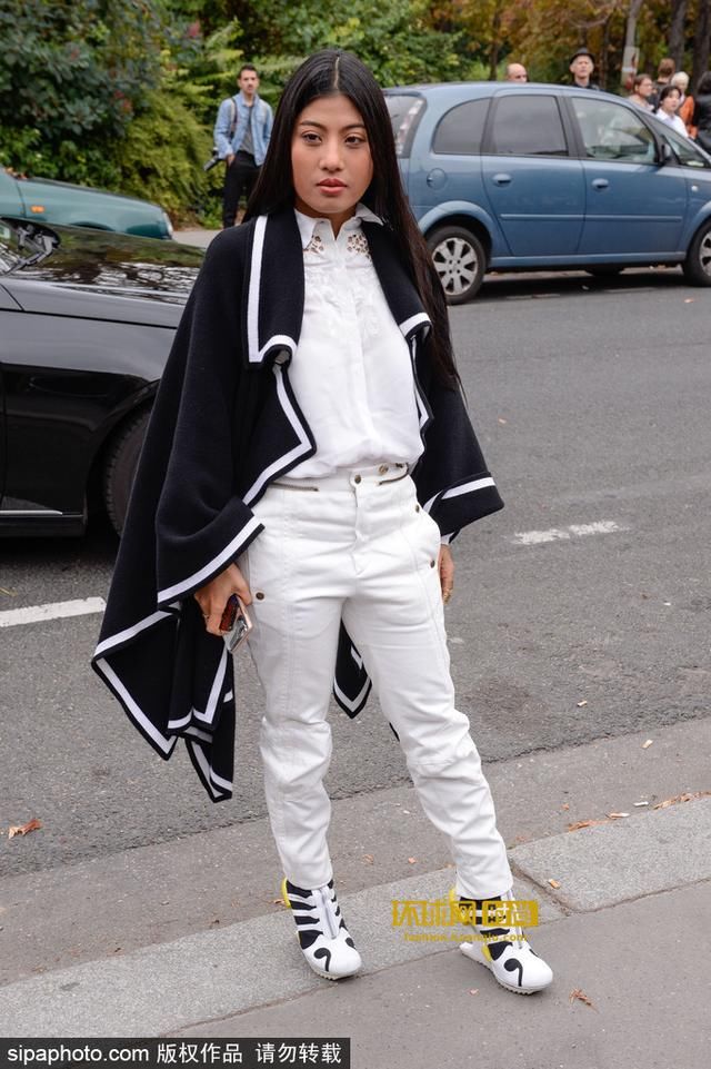 看腻了美颜大长腿 这位混时尚圈的泰国公主也算画风奇特了