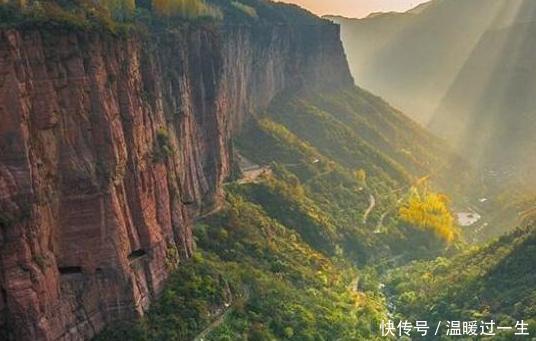 靠景点成最“赚钱”村庄，年收入上千万，曾人山人海今却无人问津