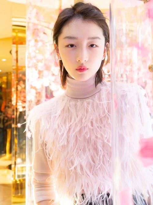 女人|拥有这4种唇形的女人，可以直接拉升颜值，特别是第3种，很少见！