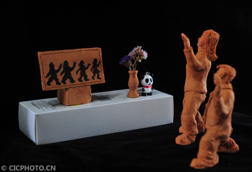  防控@江苏睢宁：小学教师制作泥塑助力疫情防控