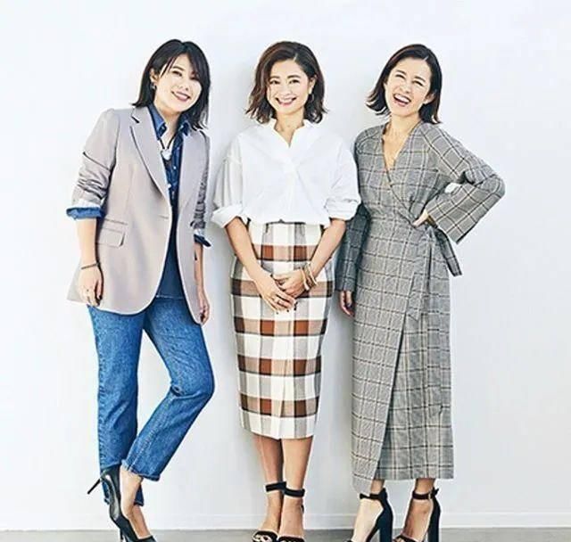  『律子』背厚粗腿的你实际上和她一样能够穿衣服显高 | 时尚博主强烈推荐