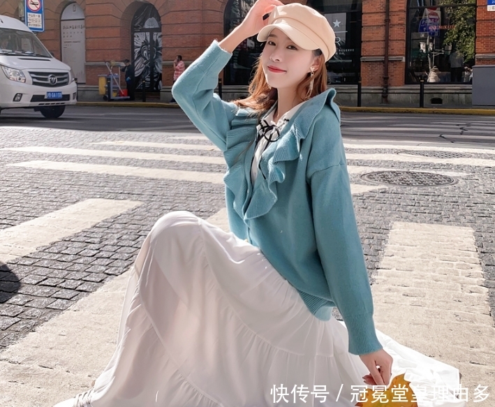  「宽松」春夏的甜美风穿搭，宽松款连衣裙遮肉又显瘦，秒变小仙女