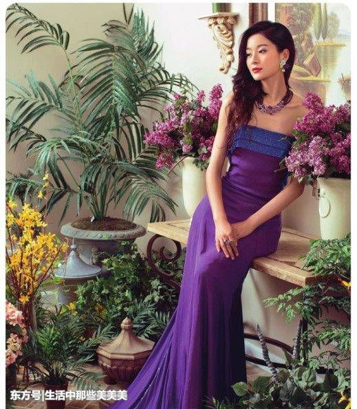 她是娱乐圈“拼命三娘”，曾演过张无忌的妈妈，实际上是时尚辣妈