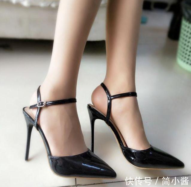 巧妙绝伦的尖头细跟高跟鞋，让爱美的女人瞬间变身窈窕淑女
