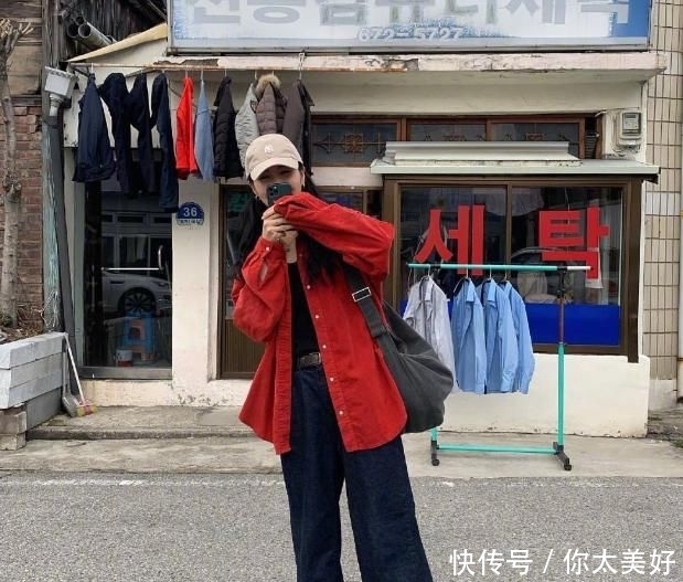 带着几分@别纠结搭什么裙子?换它时髦指数飙升