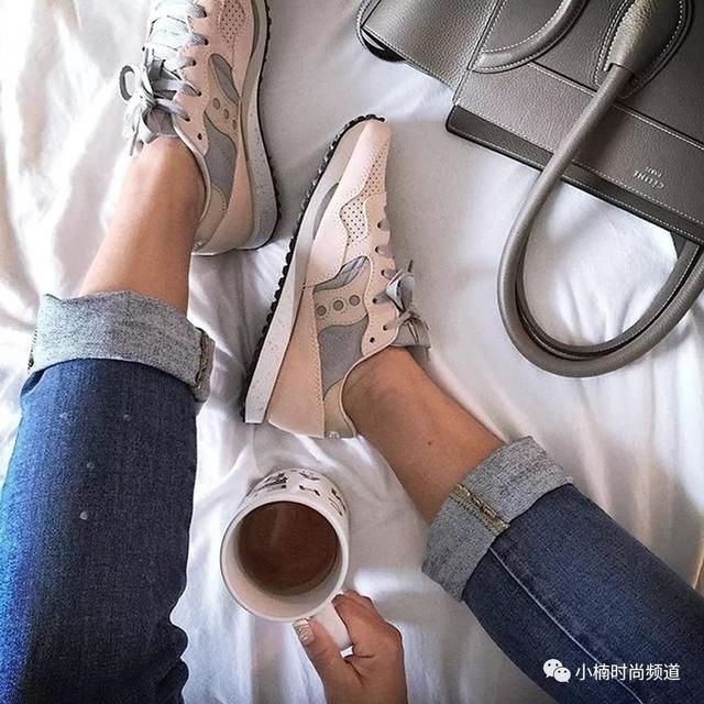 从你的衣柜出发,今夏就为自己挑选粉彩色系休闲鞋