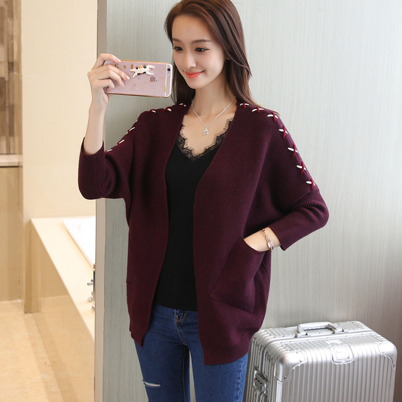 难怪，老婆把毛衣扔了，刚上新针织衫，搭配小脚裤，想不嫩都难啊