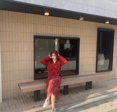  「会呈现出」春天早该“改头换面”啦！女神喜爱的春季穿搭，温柔时尚又高级