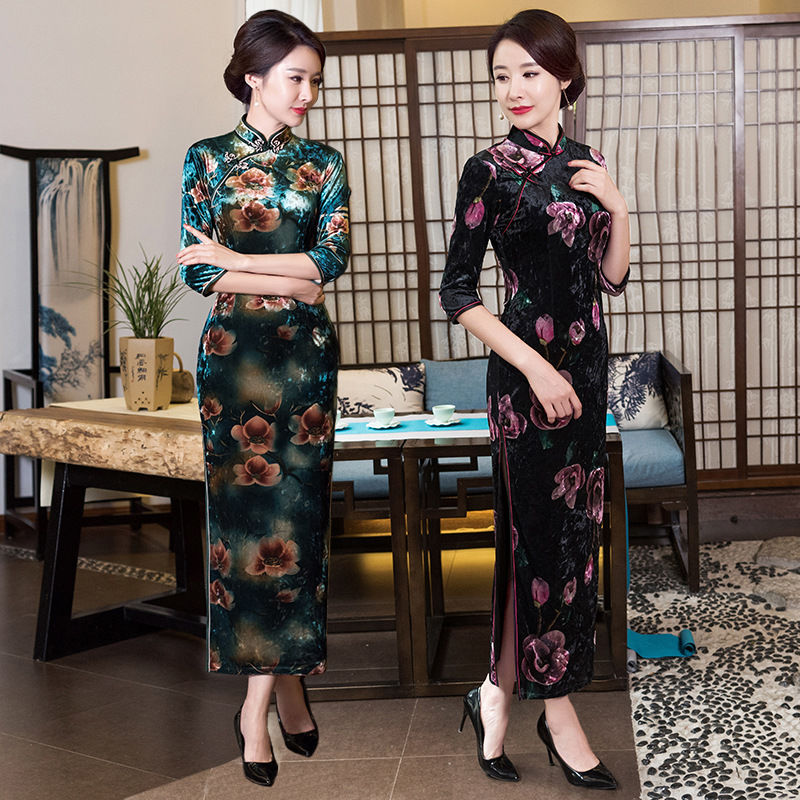 我滴妈呀!这秋款旗袍裙，一款比一款美，四五十岁妈妈非要买2件