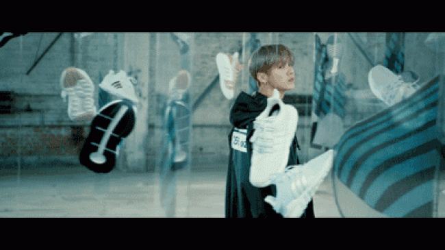 鹿晗和富察傅恒竟然都穿了这个系列!了解才知道来头不小!