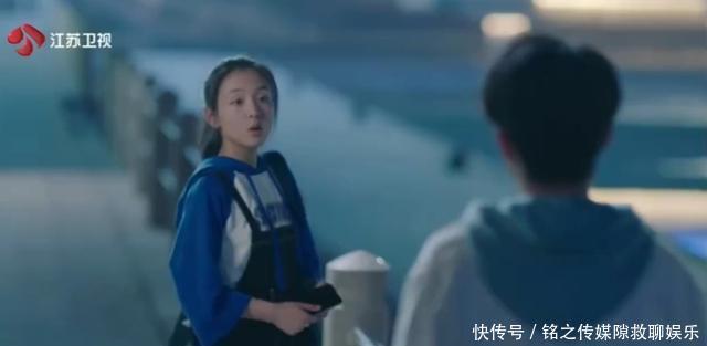 『棠雪和黎语』冰糖:黎语冰、棠雪回小学挖出许愿瓶,两人都许了关于对方的愿望