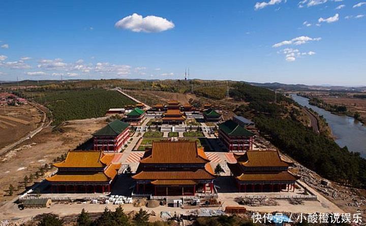 “最”奢侈的寺庙,仿佛到了紫禁城,里面还雕刻了9999条龙