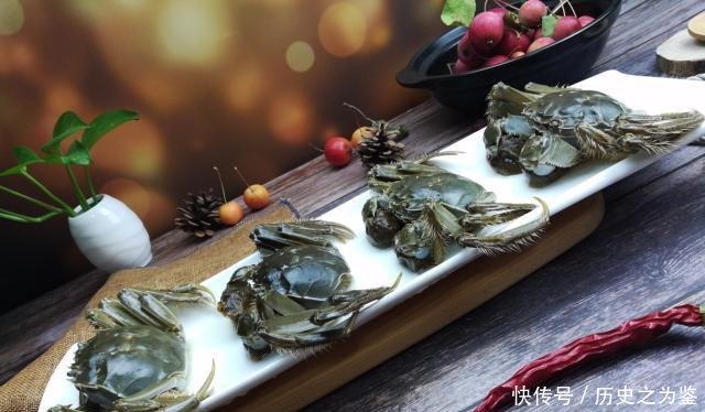 万能@蒸着吃的火锅,没听说过吧,还别不信,更有万能清汤锅底调配!