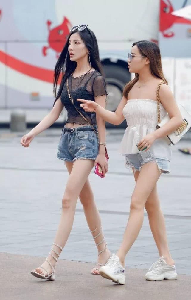 女生|女生穿搭高跟鞋,展示出让人心动的美