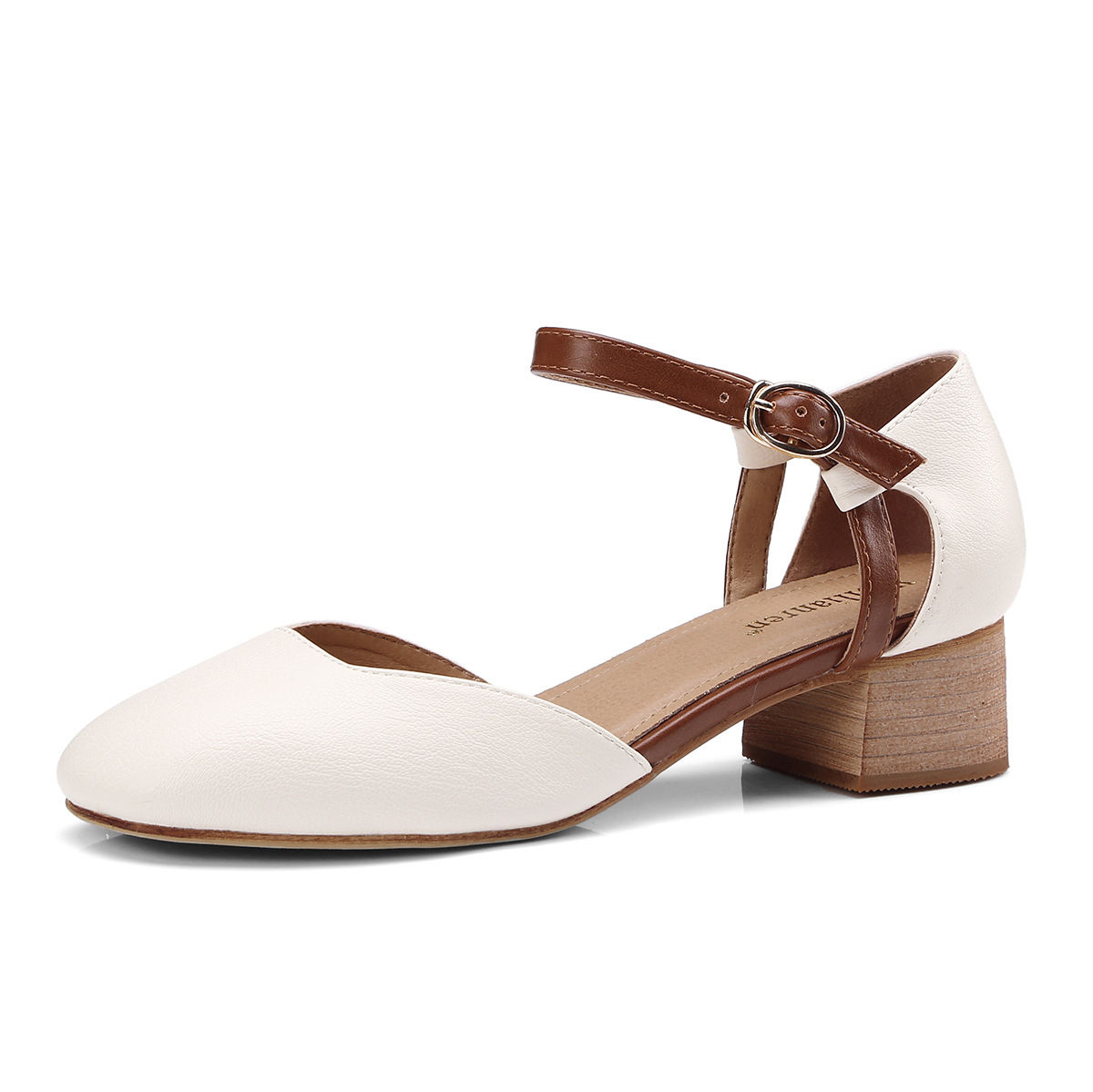 成熟中透露着小性感，时尚尖头高跟鞋，让你气质不一般