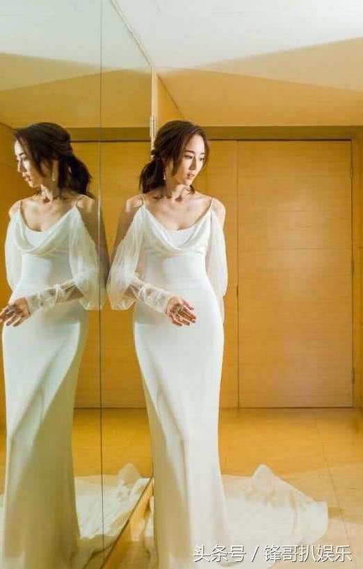 台湾女神就是会玩！张钧甯竟穿了条“假深V”长裙，美炸了！