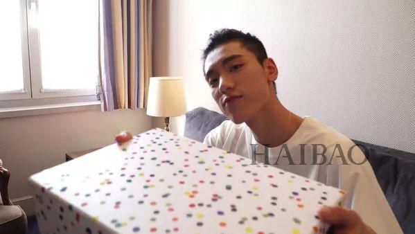 他撩倒了99.9%的女人!王子异演绎行走的衣架，时髦品位究竟如何炼