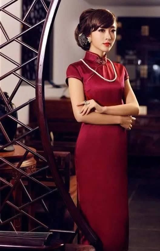 50张勾魂女子旗袍照片，真养眼！