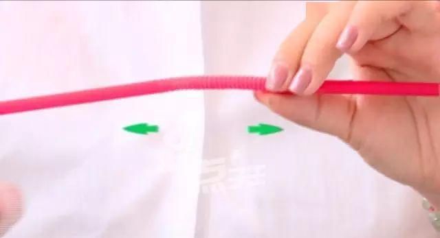  吸管|喝完饮料吸管别扔，做一条会动的毛毛虫！孩子抢着玩~