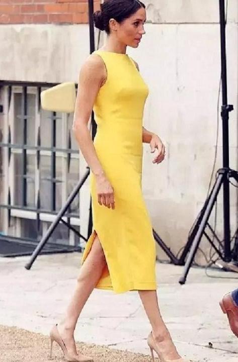 175cm凯特王妃遇见170cm的梅根, 同穿黄色长裙, 网友: 反差很大!