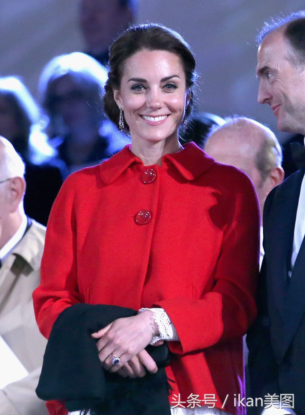 凯特王妃从Zara买的衣服，公爵夫人最喜欢的东西来自大街上的商店