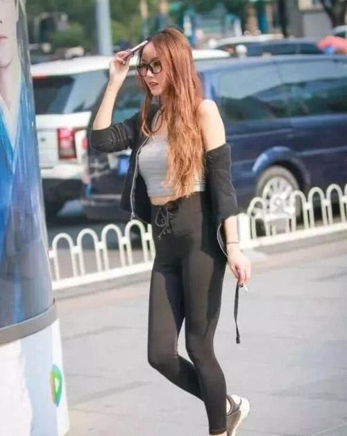 一条打底裤可以带给你的不仅仅只有舒适感，还有无限的魅力！