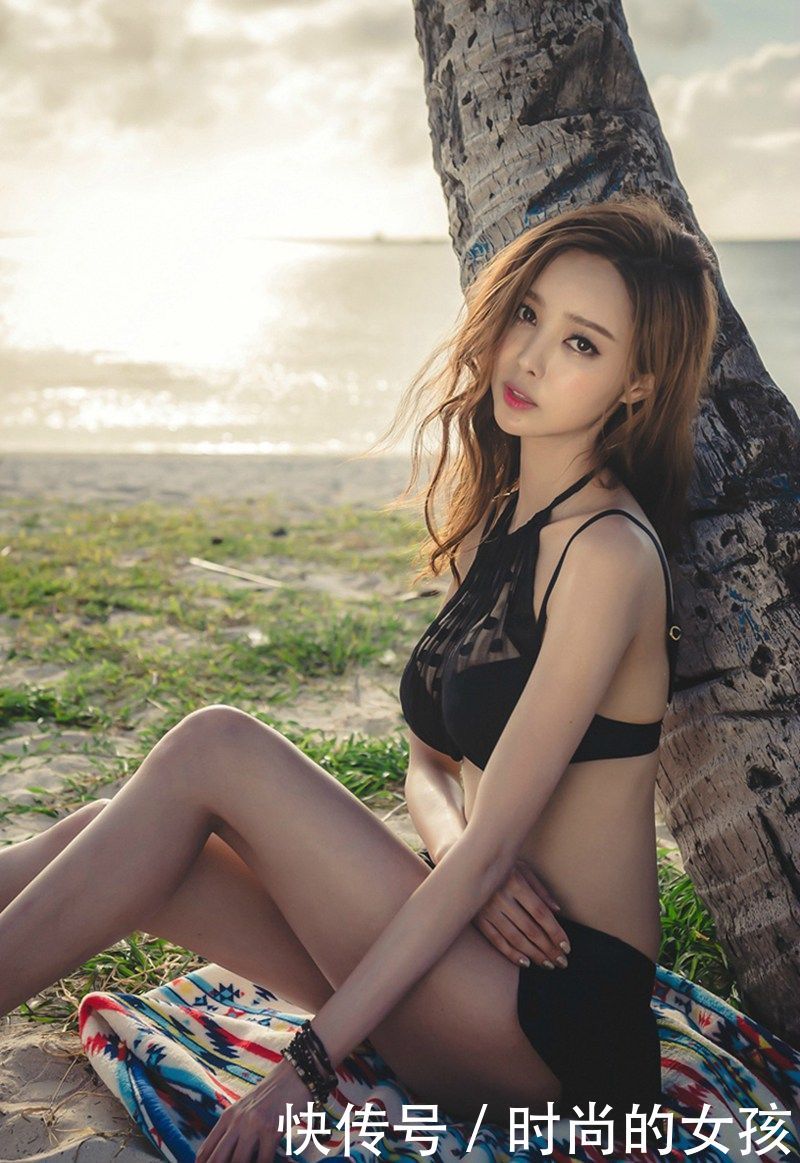 浪漫优雅的比基尼泳衣，时尚又性感！