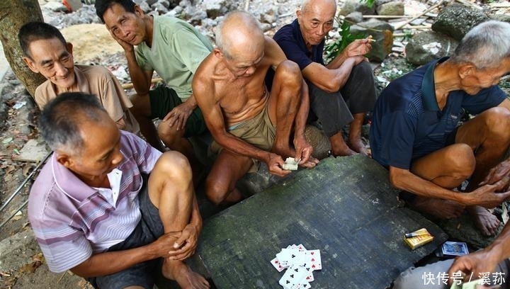  知晓：爱打牌的农民注意: 2种情况算娱乐, 3种情况才算赌博, 要