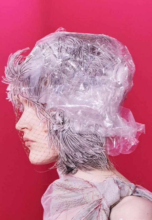 「国际时装」2020春夏高定——Maison Margiela 舞会后的宿醉