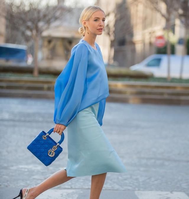  「个性」秋冬怎么穿搭,除了会穿还要会搭,6款包包搭配出个性的自己