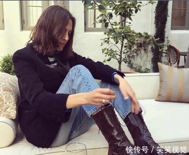  『钟小姐』曾经是“第一时尚博主”，如今很少街拍，但女孩们更爱她了