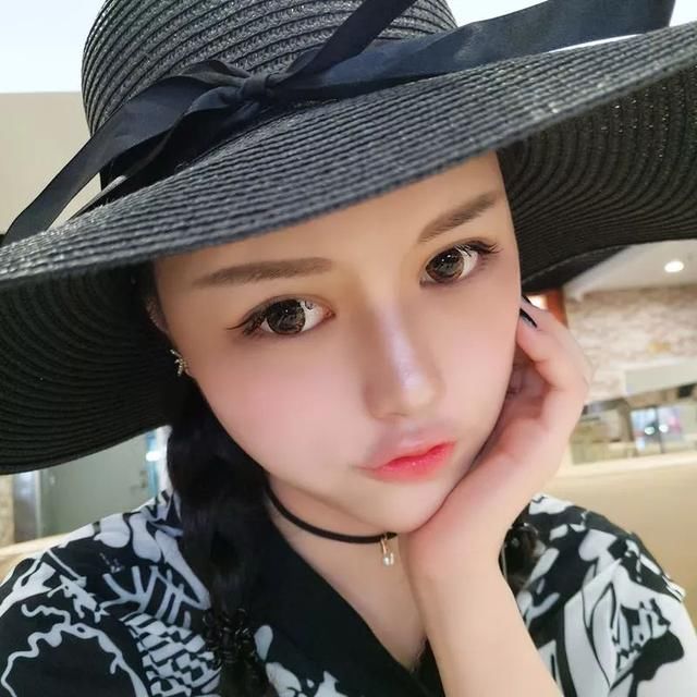 隆鼻后，竟让她成为了羡煞旁人的“明星脸”！