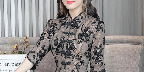 有一种美叫“旗袍”，立秋已到，42岁老婆穿旗袍，简直美若天仙