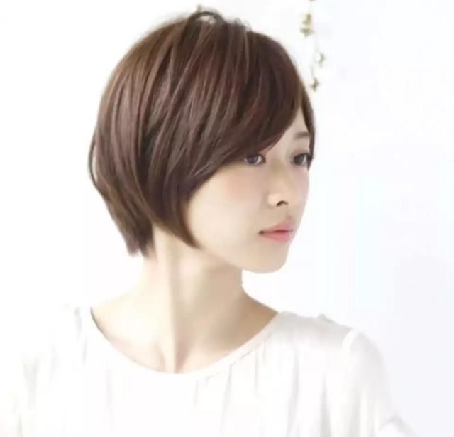 2018年最受欢迎14款发型，有你喜欢的那款吗？