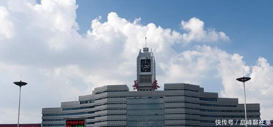 城市 中国一枝独秀的5个省会, 成都第四