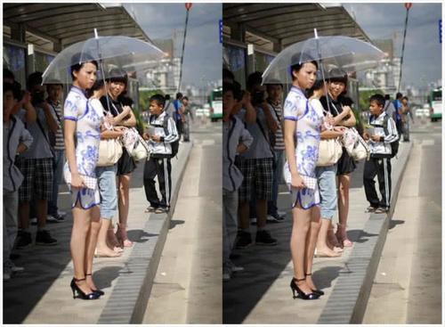 她“穿了”一件旗袍就出门，自信优雅，竟没人发现这是画上去的！