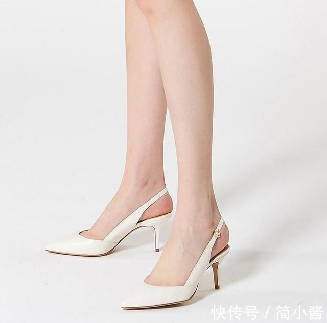 经典妩媚的包头高跟鞋，增添淑女范的甜美气息