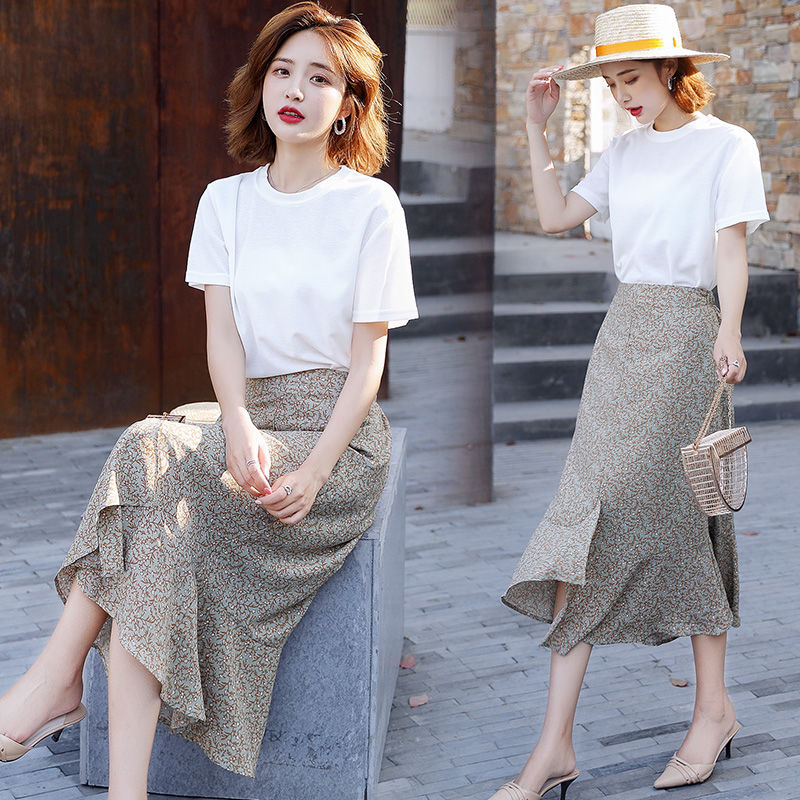 终于找到了，比旗袍还高雅，比短袖还时尚的连衣裙，美的让人嫉妒