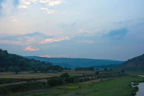  #县城#甘肃即将崛起的小县城，亿吨石油媲美迪拜，将取代“大庆