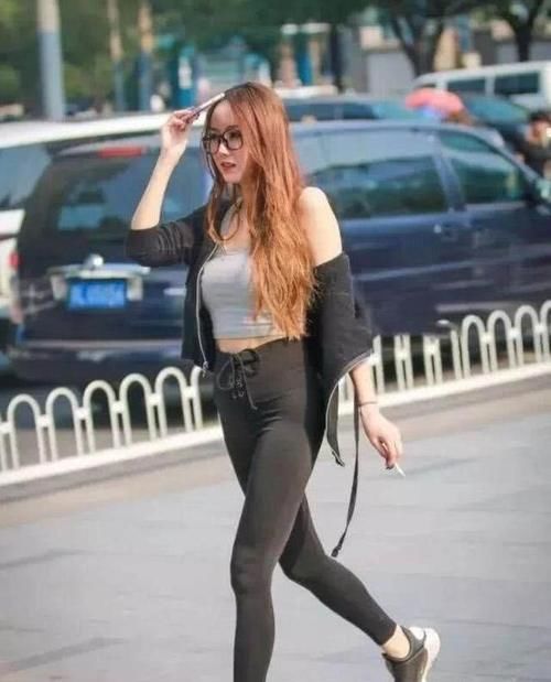 一条打底裤可以带给你的不仅仅只有舒适感，还有无限的魅力！