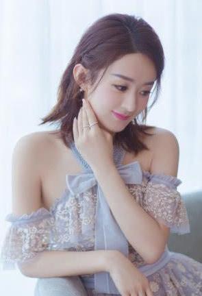 26岁热巴撞上31岁赵丽颖，终于见识大家闺秀和小家碧玉的差距