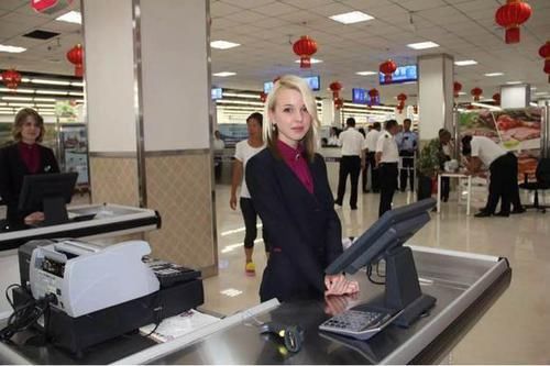 中国最早天亮的城市：凌晨三点就出太阳了，街上有很多外国美女！