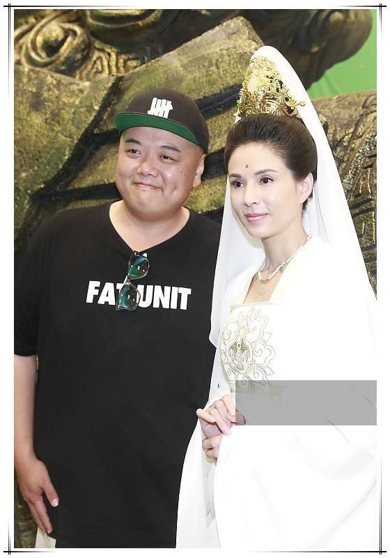 当李若彤扮上观音，网友直呼:美炸天!比小龙女还要仙气!