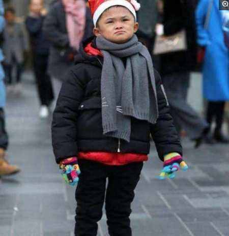 一夜爆红小马云,农村穷苦孩子转眼成百万富豪